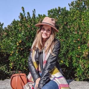 Meet your Posher, Oksana